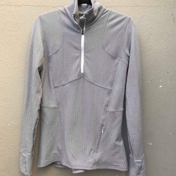 lululemon athletica Jackets & Blazers - LULULEMON 8 silver sweater
